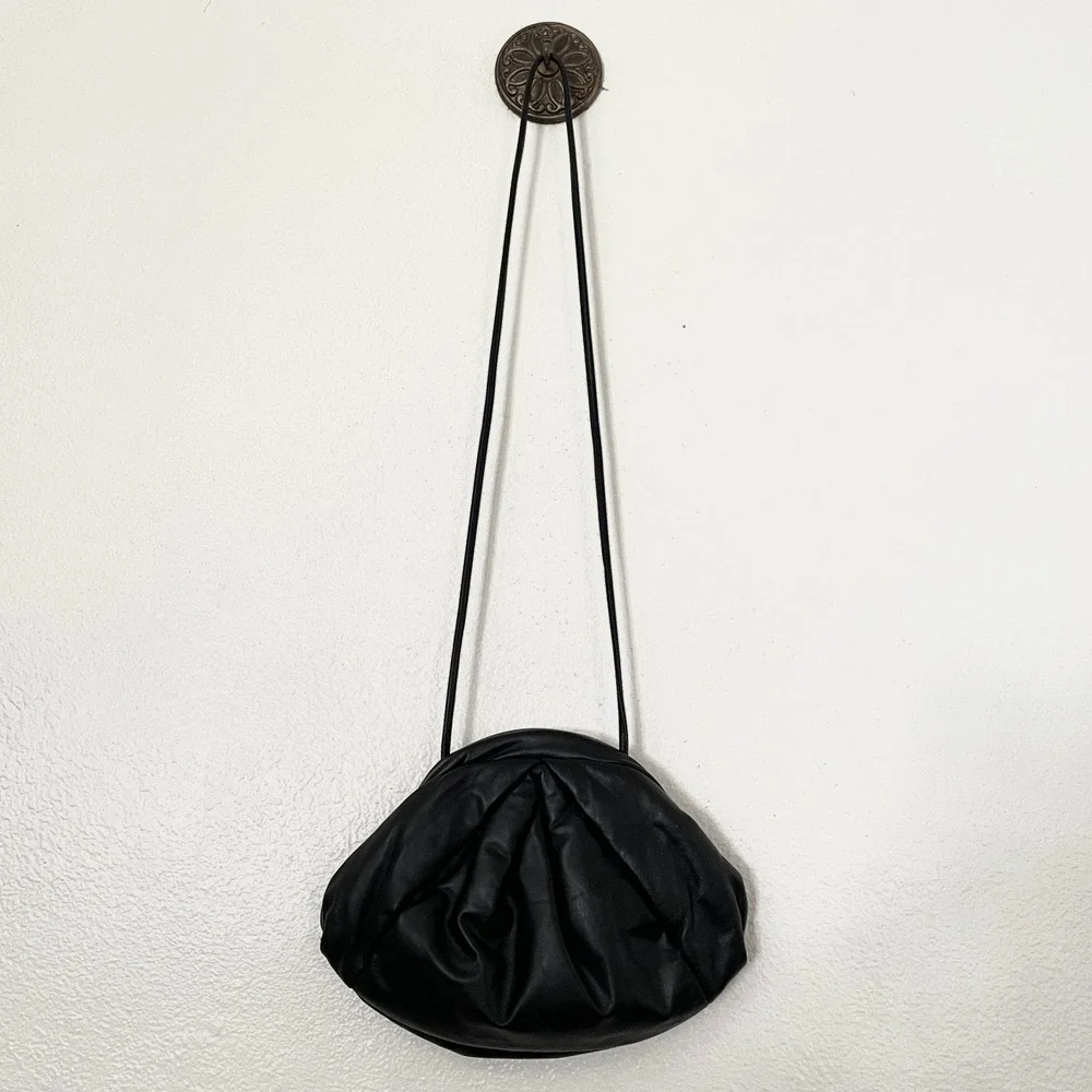 N/A zippered sophisticated exterior